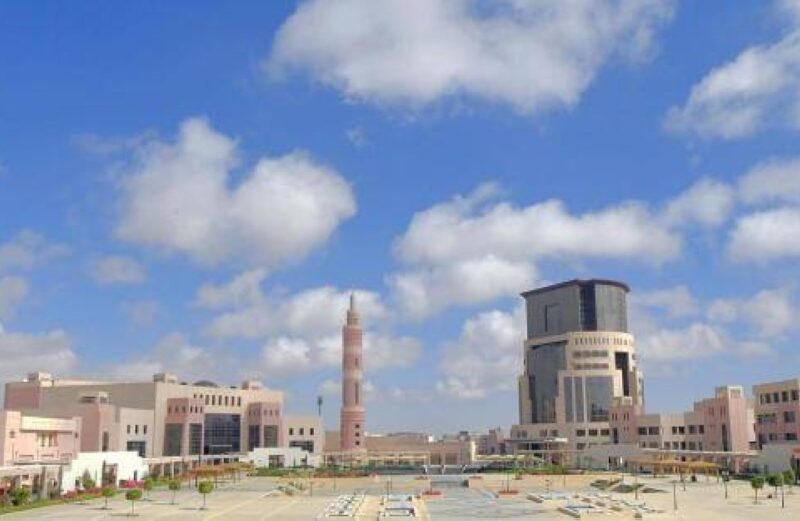جامعة الملك خالد تكشف موعد فتح القبول بمرحلتي البكالوريوس والدبلوم